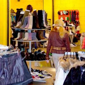 Магазины одежды и обуви Парголово